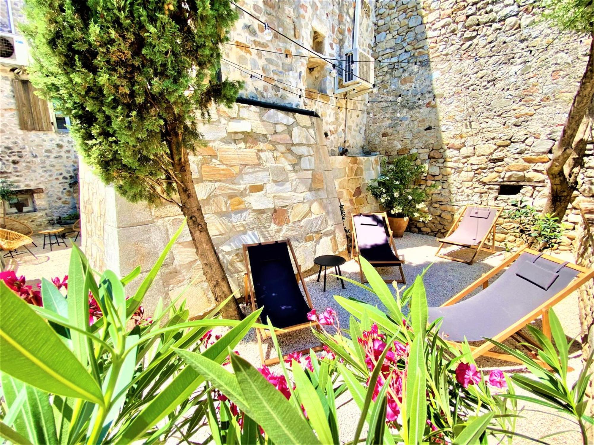 Gite De Groupe 9Ch Ou 3 Gites Independants De 3Ch - Patio Et Piscine Interieure Chauffee Toute L'Annee Vallon-Pont-d'Arc Ngoại thất bức ảnh